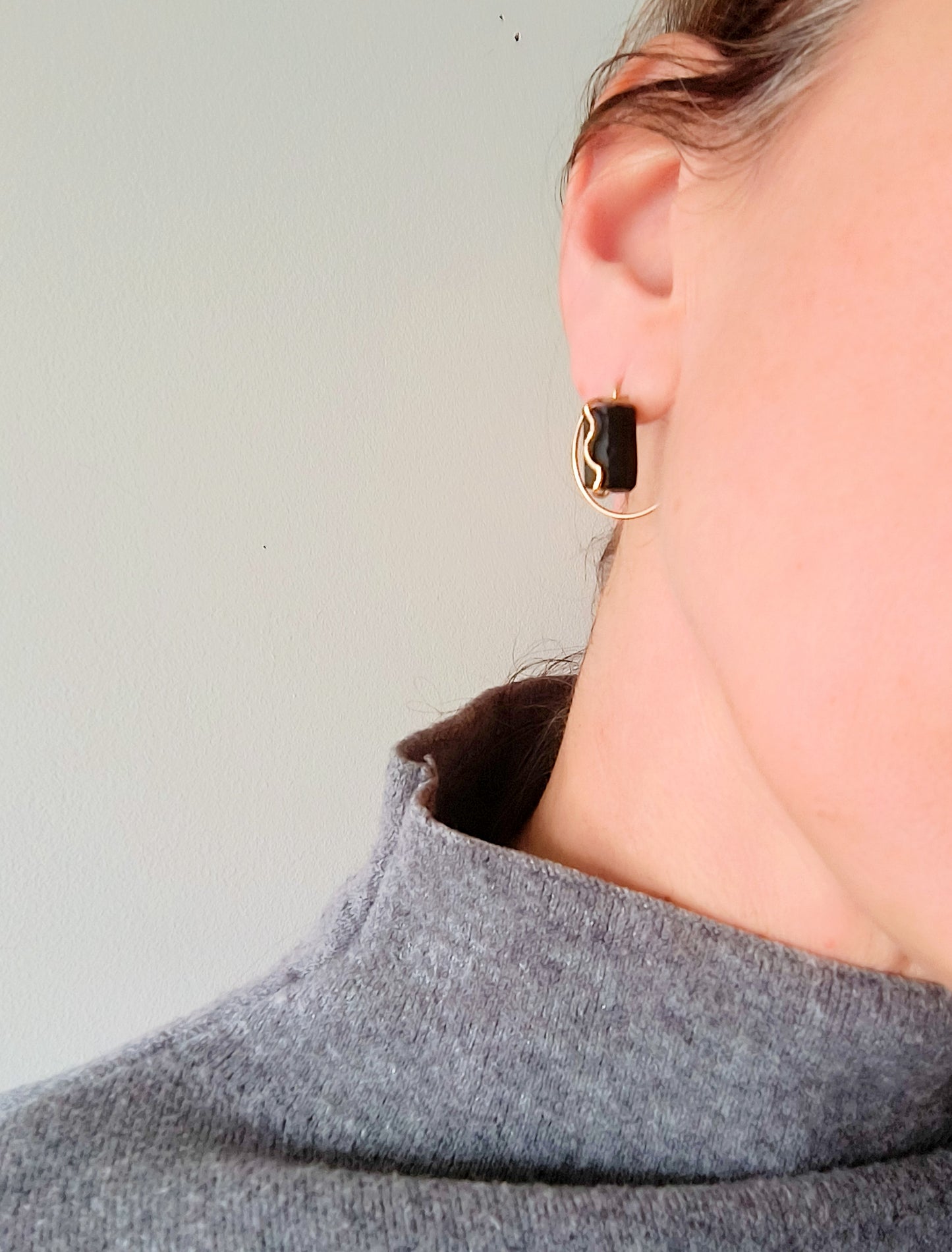 Boucles d'oreilles architecturales tourmaline noire