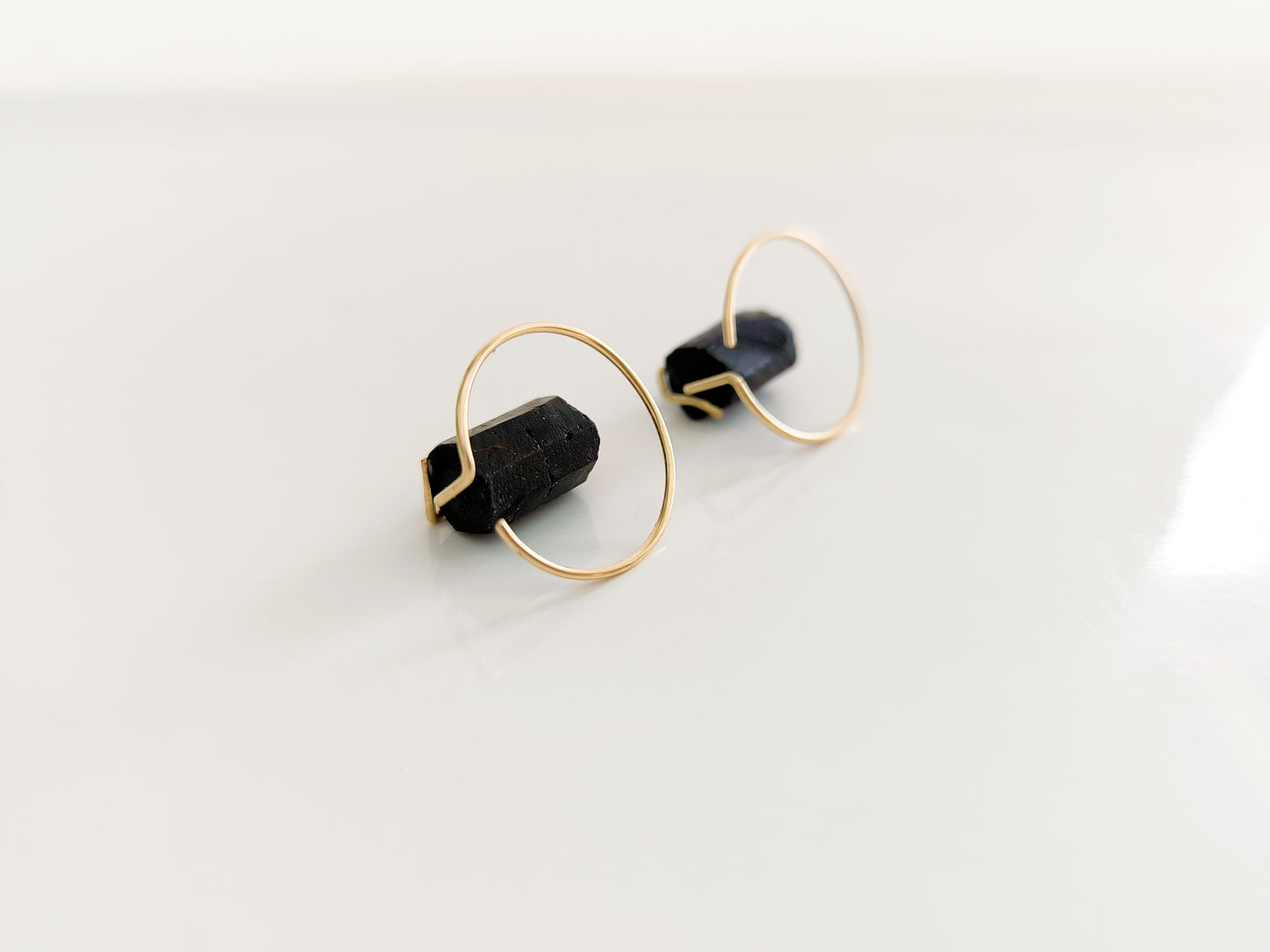Boucles d'oreilles architecturales tourmaline noire