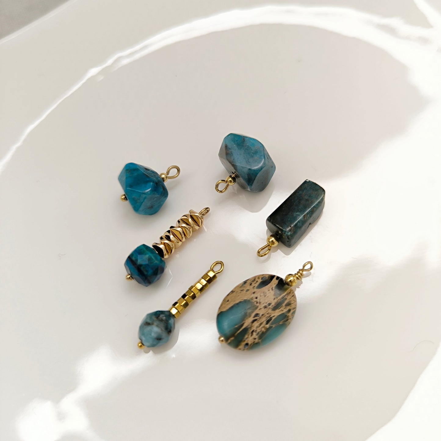 Boucles d'oreilles modulables pierres tons bleu