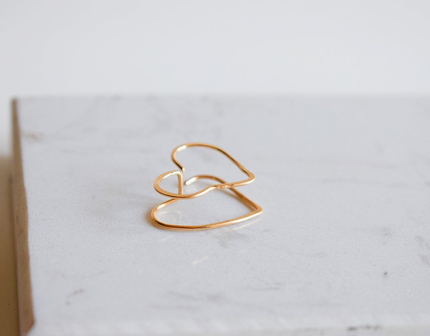 Boucles d'oreilles architecturales en 3D cœur, or laminé 14k