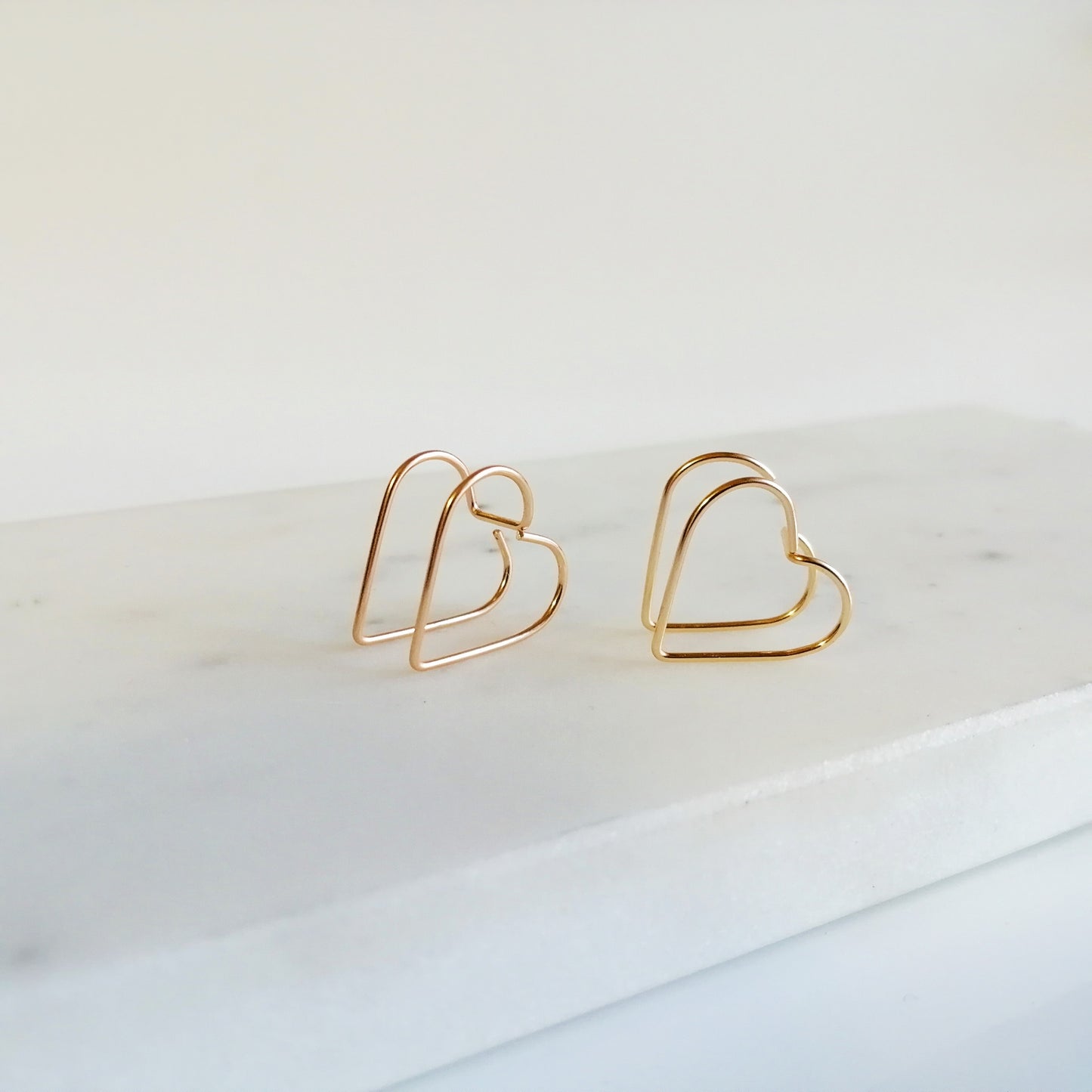 Boucles d'oreilles architecturales en 3D cœur, or laminé 14k